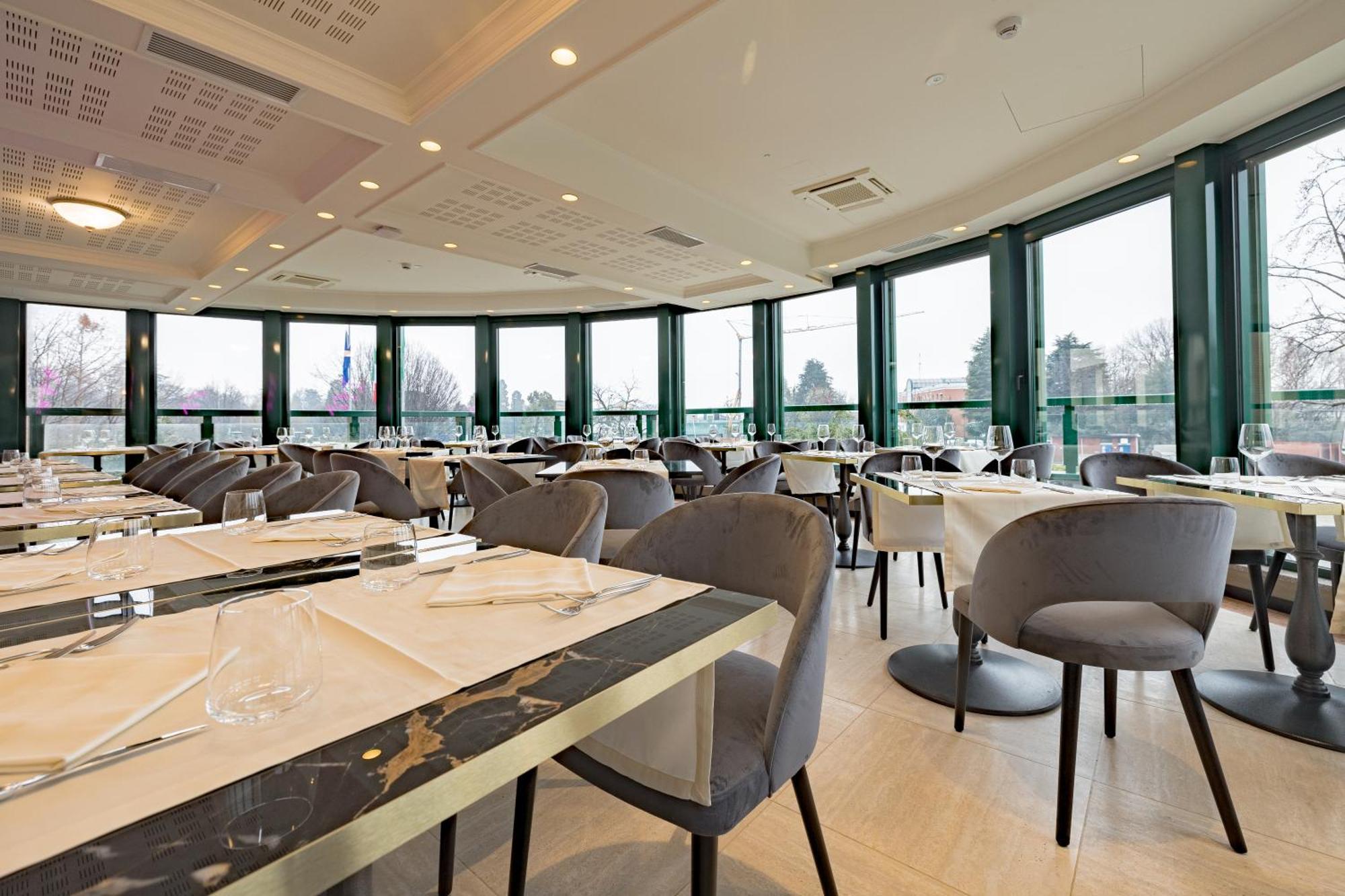 Just Hotel Saronno Exterior foto